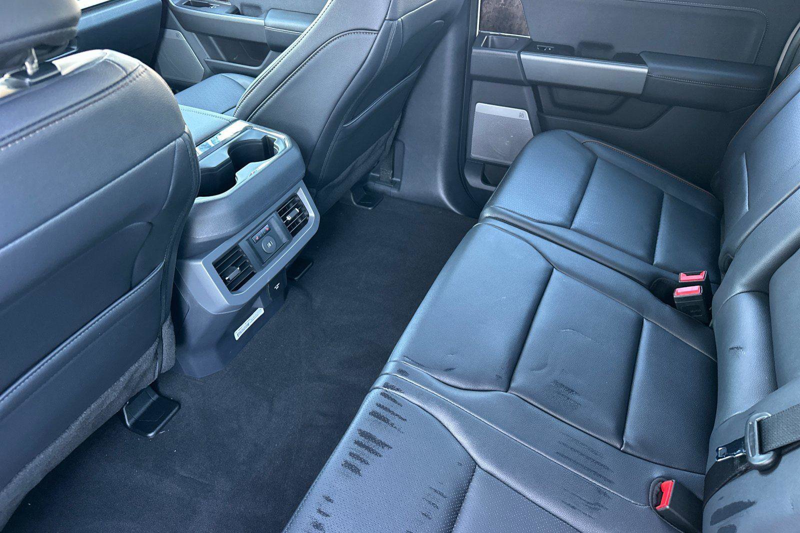 New 2025 Ford F350 Lariat w/ Lariat Ultimate Package image 9