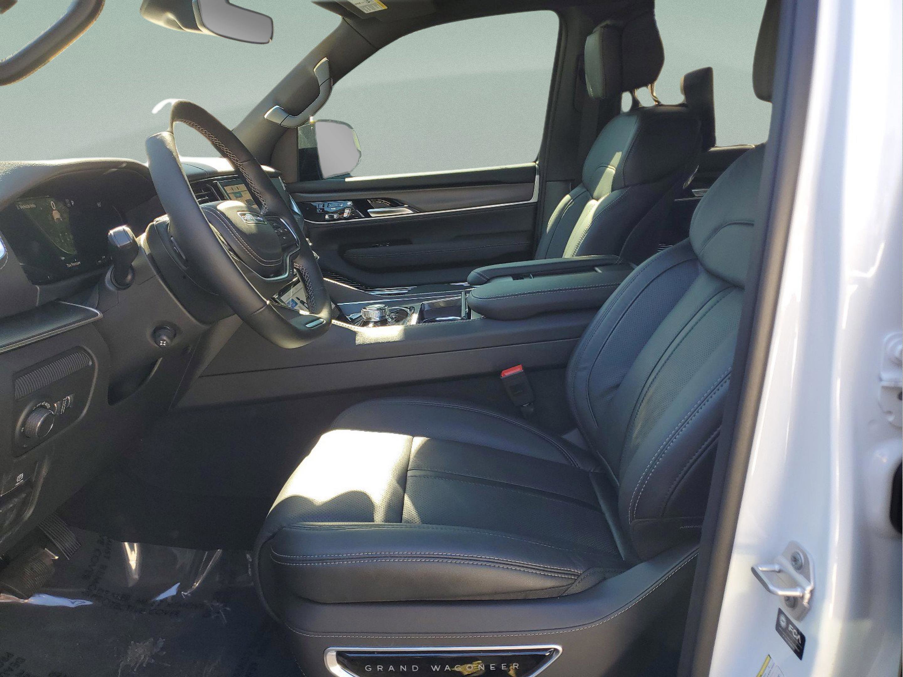 New 2026 Jeep Grand Wagoneer Summit w/ Rear Seat Video Group I image 16