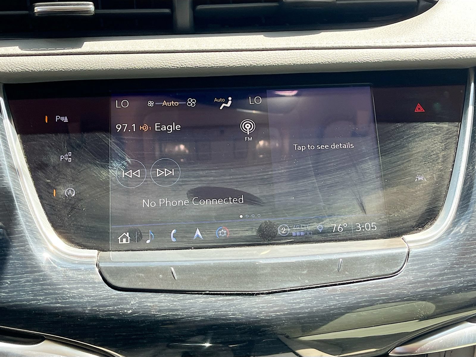 Used 2024 Cadillac XT6 Premium Luxury w/ Technology Package FWD image 15
