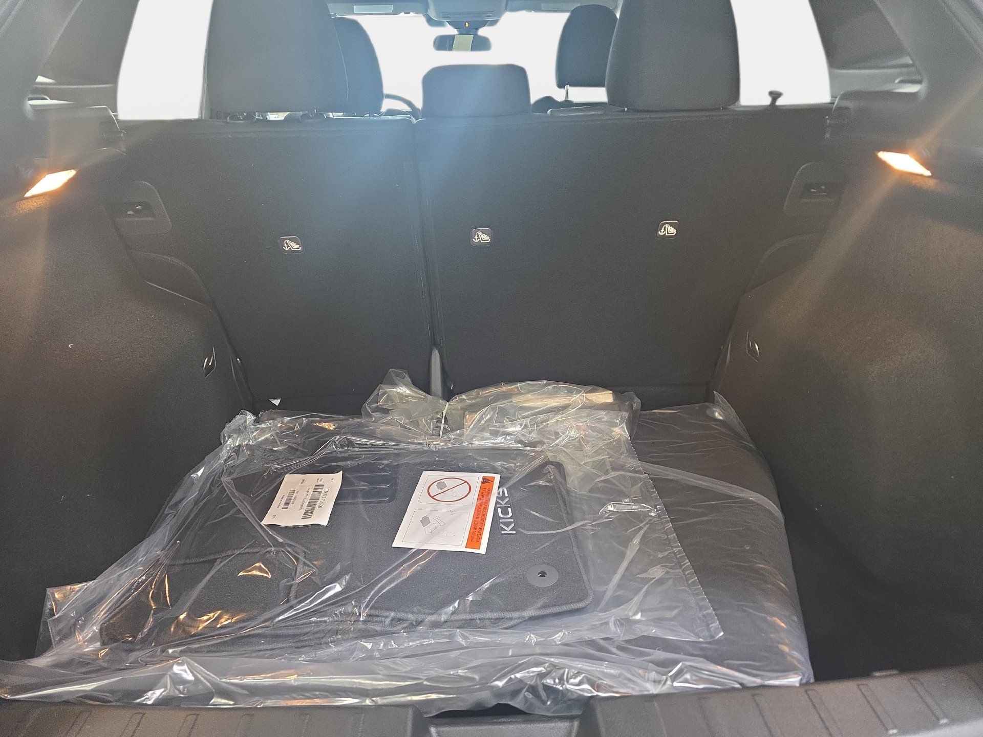 New 2027 Nissan Kicks S FWD image 12