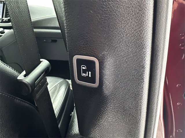 Used 2021 Chrysler Pacifica Touring-L w/ Uconnect Theater Family Group image 25