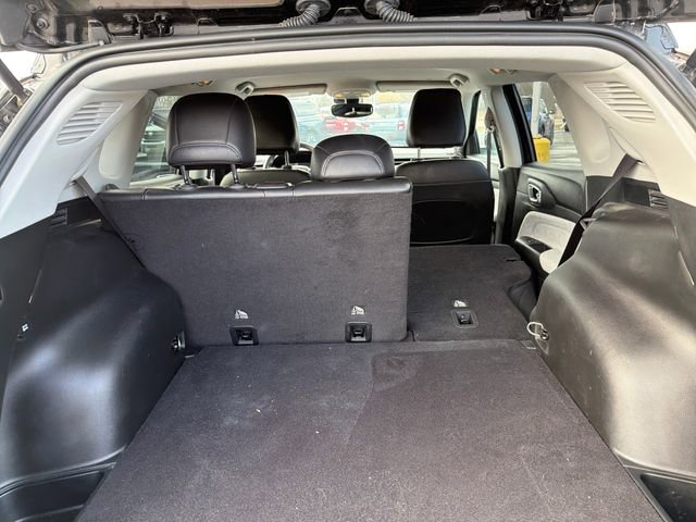 Used 2022 Jeep Compass Latitude image 19