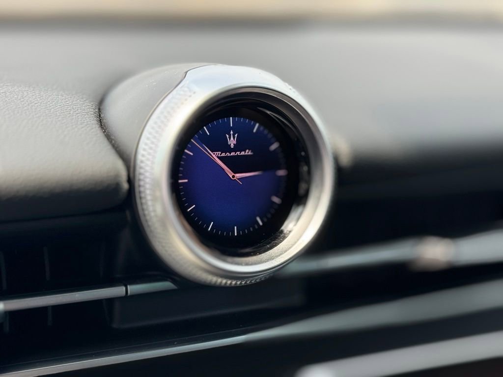 Used 2024 Maserati Grecale GT image 16