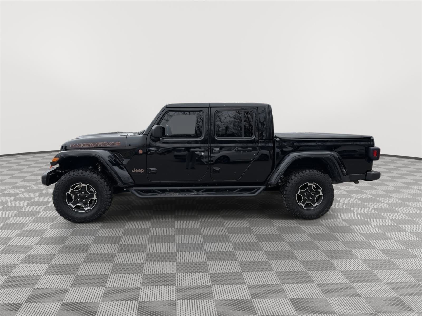 Used 2022 Jeep Gladiator Mojave w/ Cold Weather Group image 4