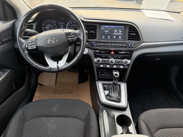 Used 2020 Hyundai Elantra Value Edition w/ Cargo Package (C1) image 2