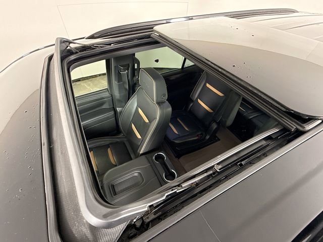 Used 2023 GMC Yukon AT4 image 24