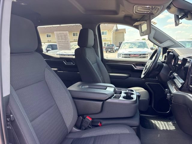 Used 2023 Chevrolet Silverado 1500 LT AWD/4WD image 47