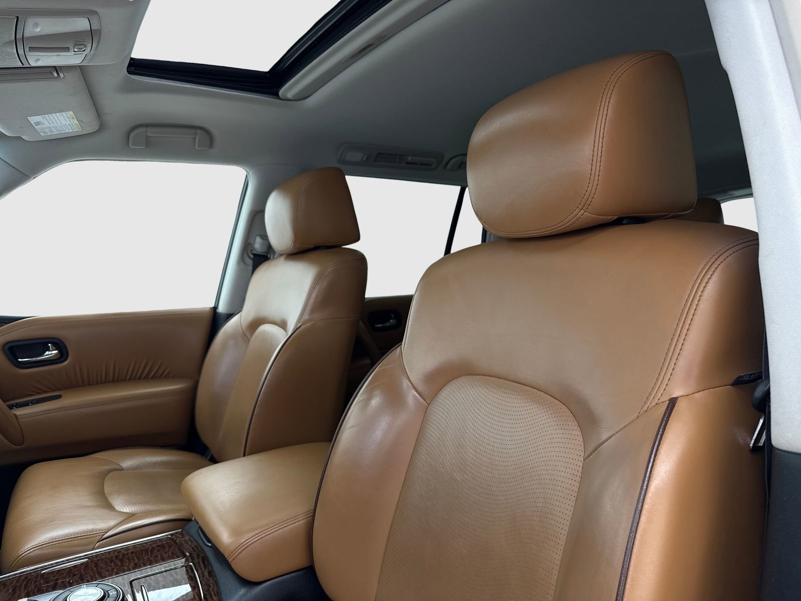 Used 2017 Nissan Armada Platinum w/ Interior Lighting Package image 15