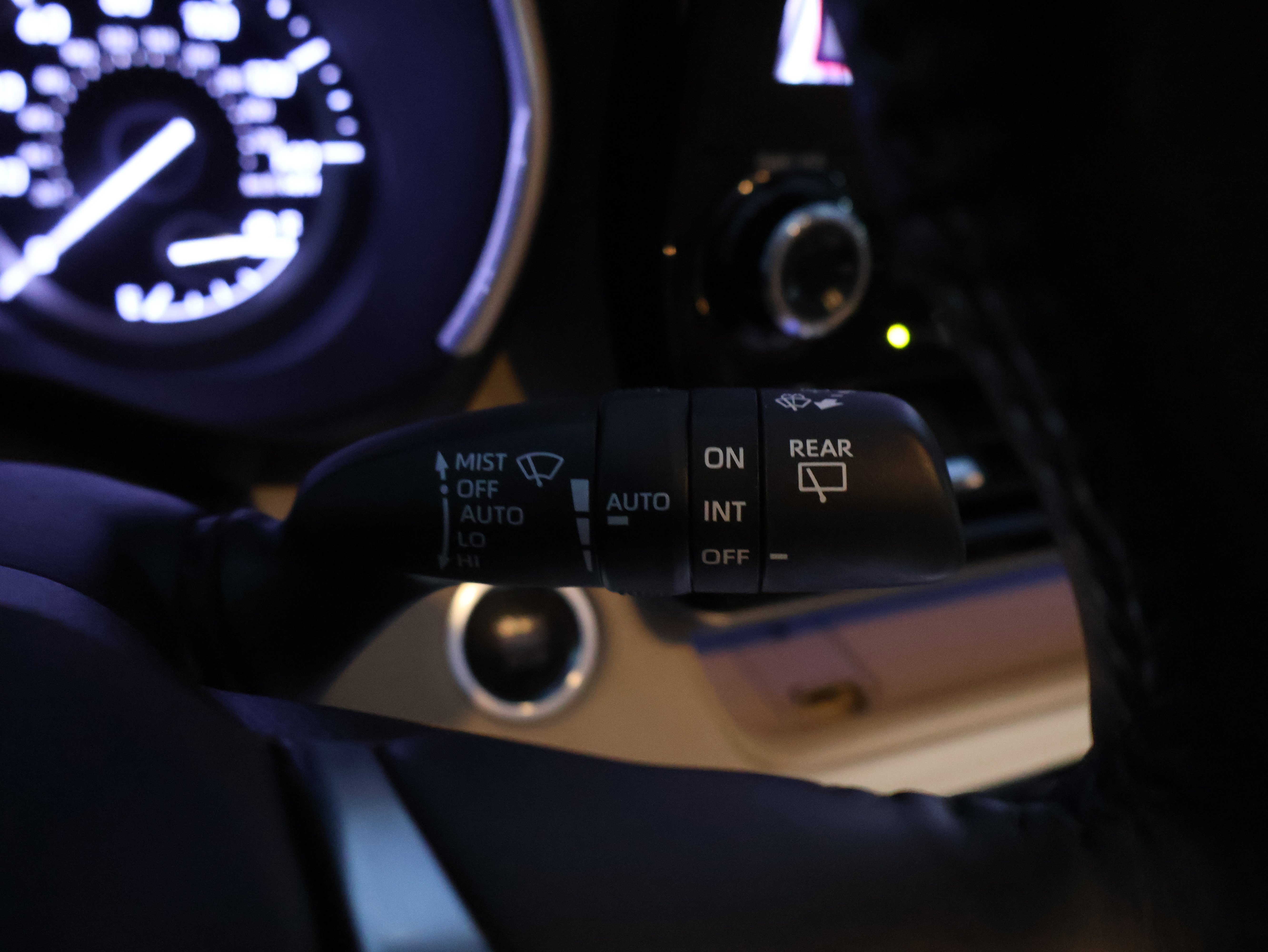 Used 2020 Toyota Highlander Platinum image 34