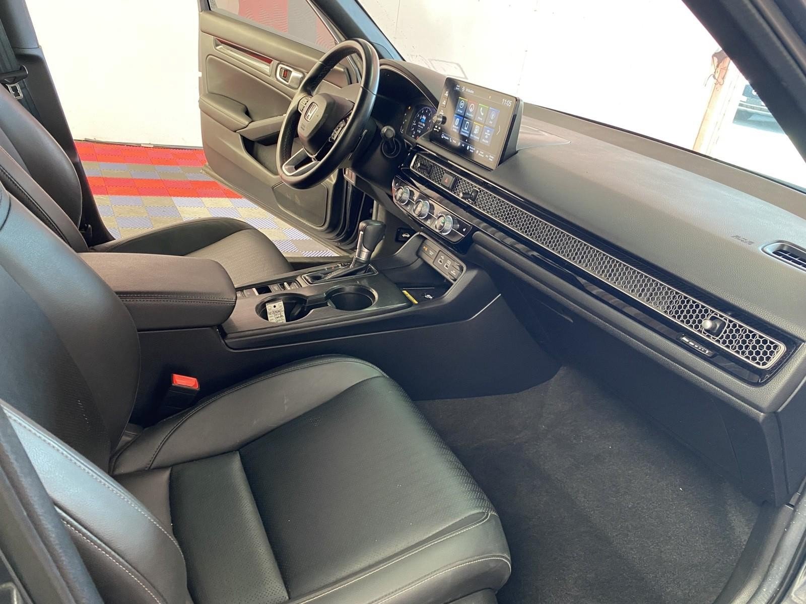 Used 2024 Honda Civic Sport Touring image 8