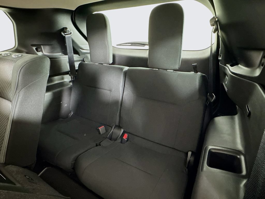 Used 2024 Mitsubishi Outlander ES AWD/4WD image 12