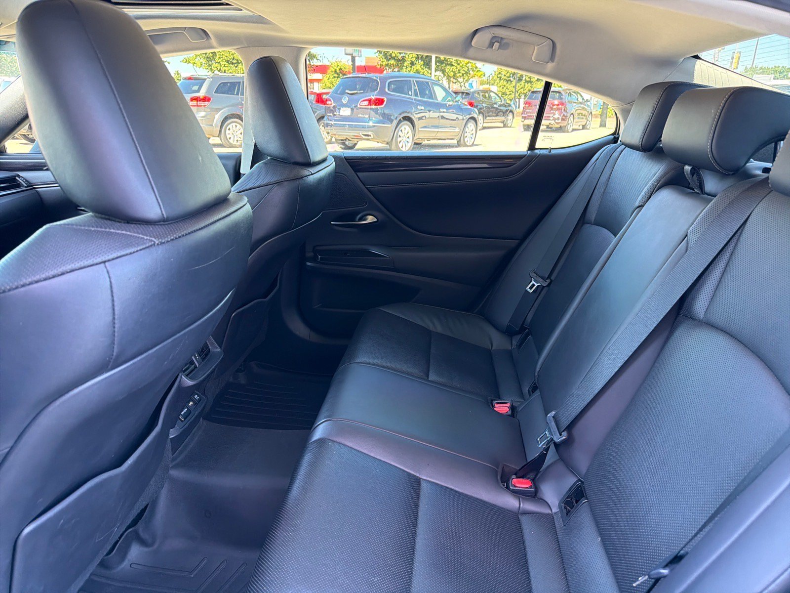 Used 2021 Lexus ES 250 w/ Premium Package AWD/4WD image 20