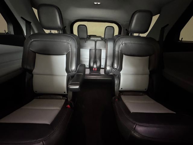 Used 2022 Ford Explorer XLT w/ Equipment Group 202A RWD image 7
