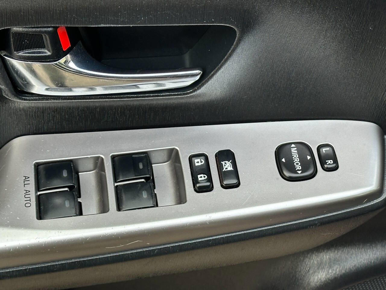 Used 2015 Toyota Prius V Three image 14