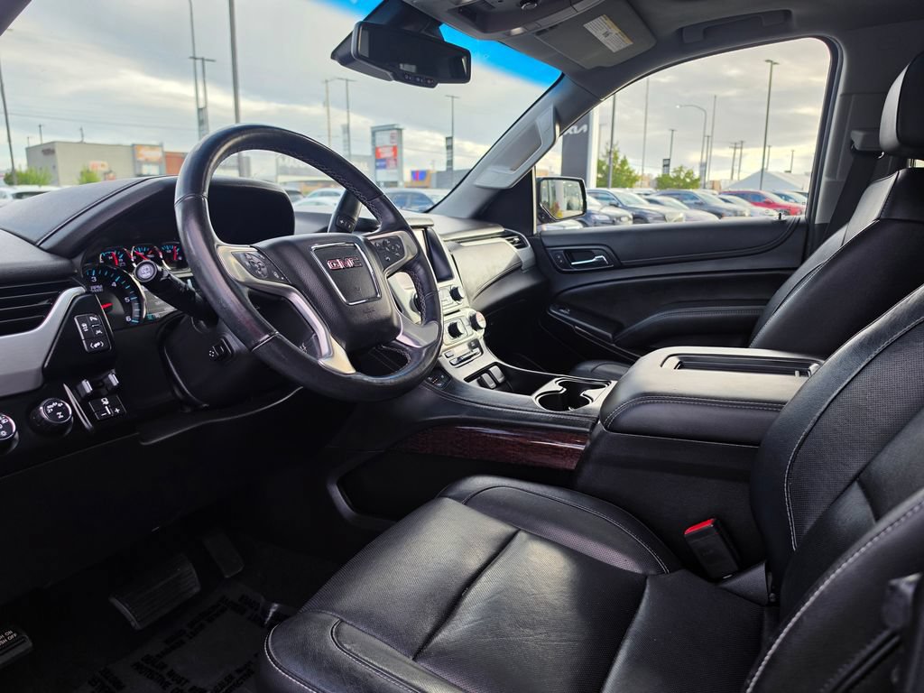 Used 2018 GMC Yukon XL SLT w/ Open Road Package AWD/4WD image 10