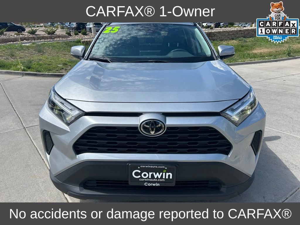 Used 2025 Toyota RAV4 XLE AWD/4WD image 2
