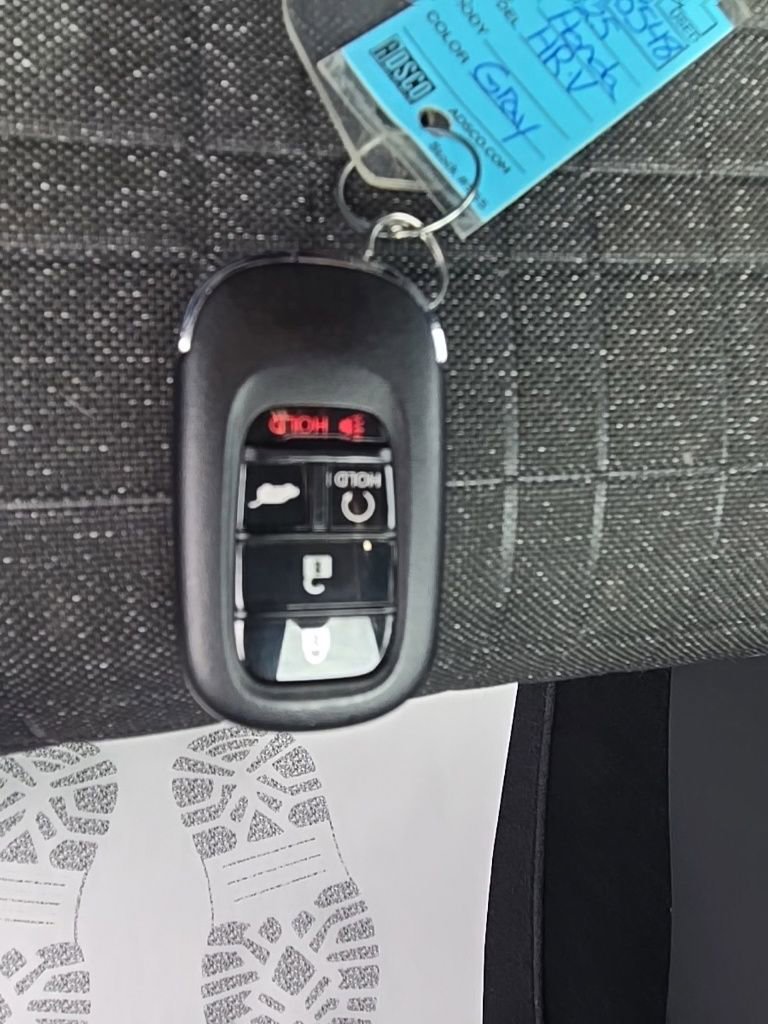 Used 2025 Honda HR-V Sport image 28