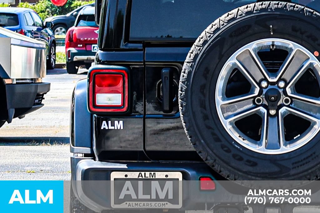 Used 2023 Jeep Wrangler Unlimited Sahara w/ Cold Weather Group AWD/4WD image 13