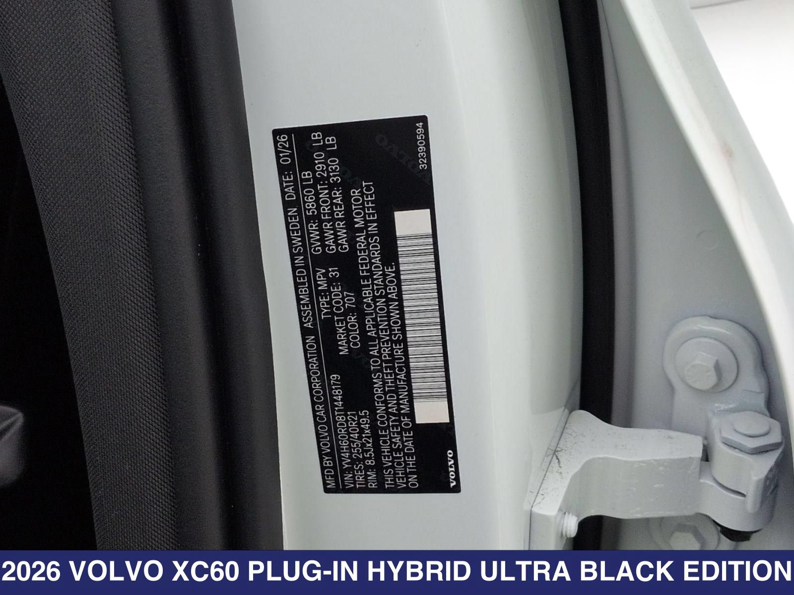 New 2026 Volvo XC60 T8 Ultra w/ Protection Package Premier AWD/4WD image 28