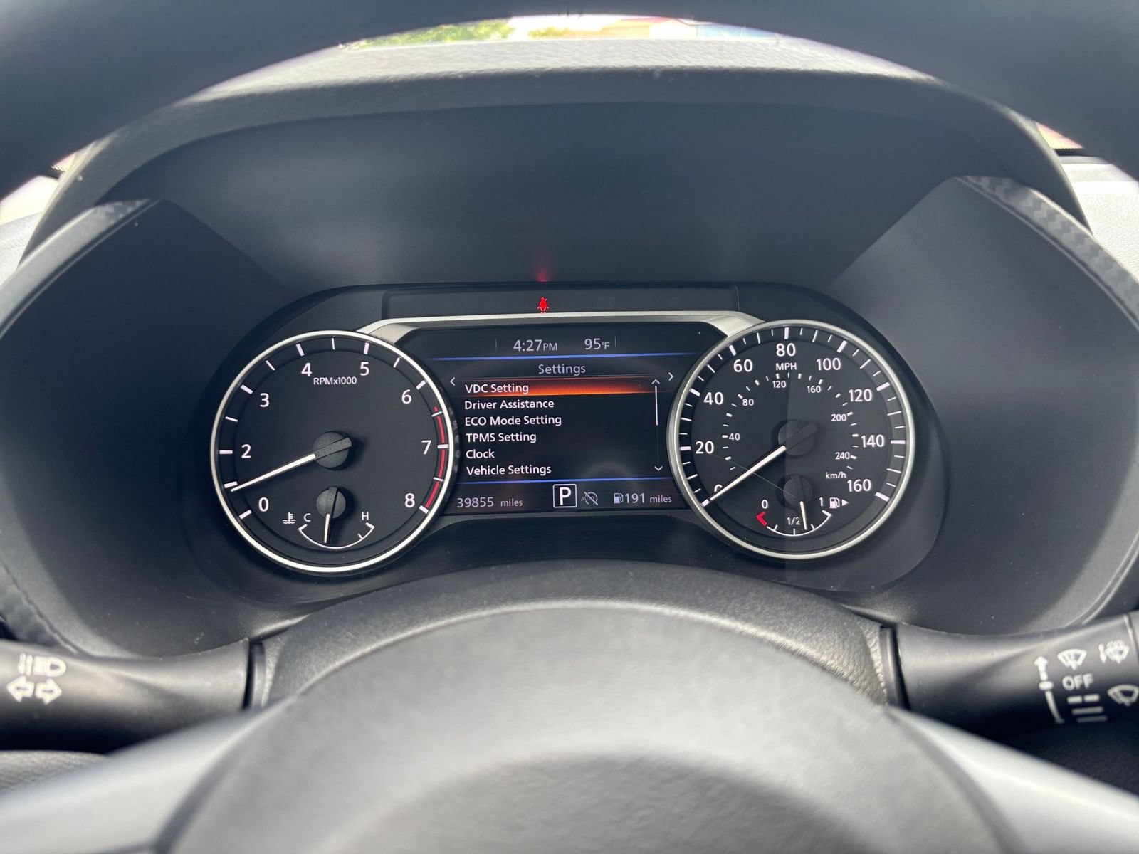 Used 2025 Nissan Sentra SV FWD image 33