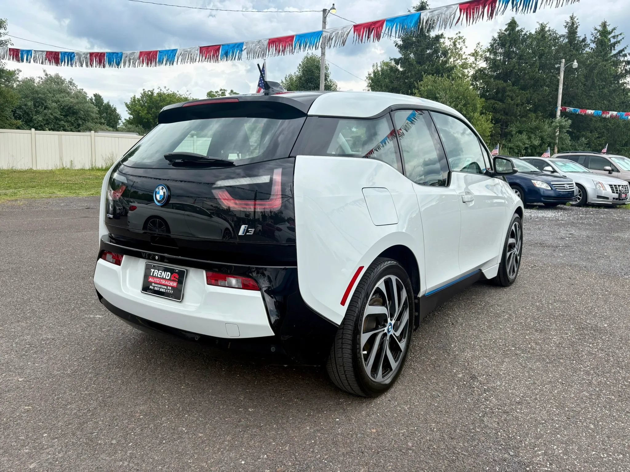 Used 2015 BMW i3 w/ Range Extender RWD image 5