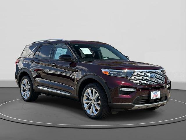 Certified 2023 Ford Explorer Platinum w/ Class IV Trailer Tow Package AWD/4WD image 4