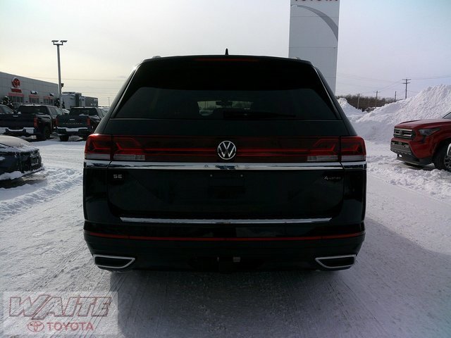 Used 2024 Volkswagen Atlas SE image 3
