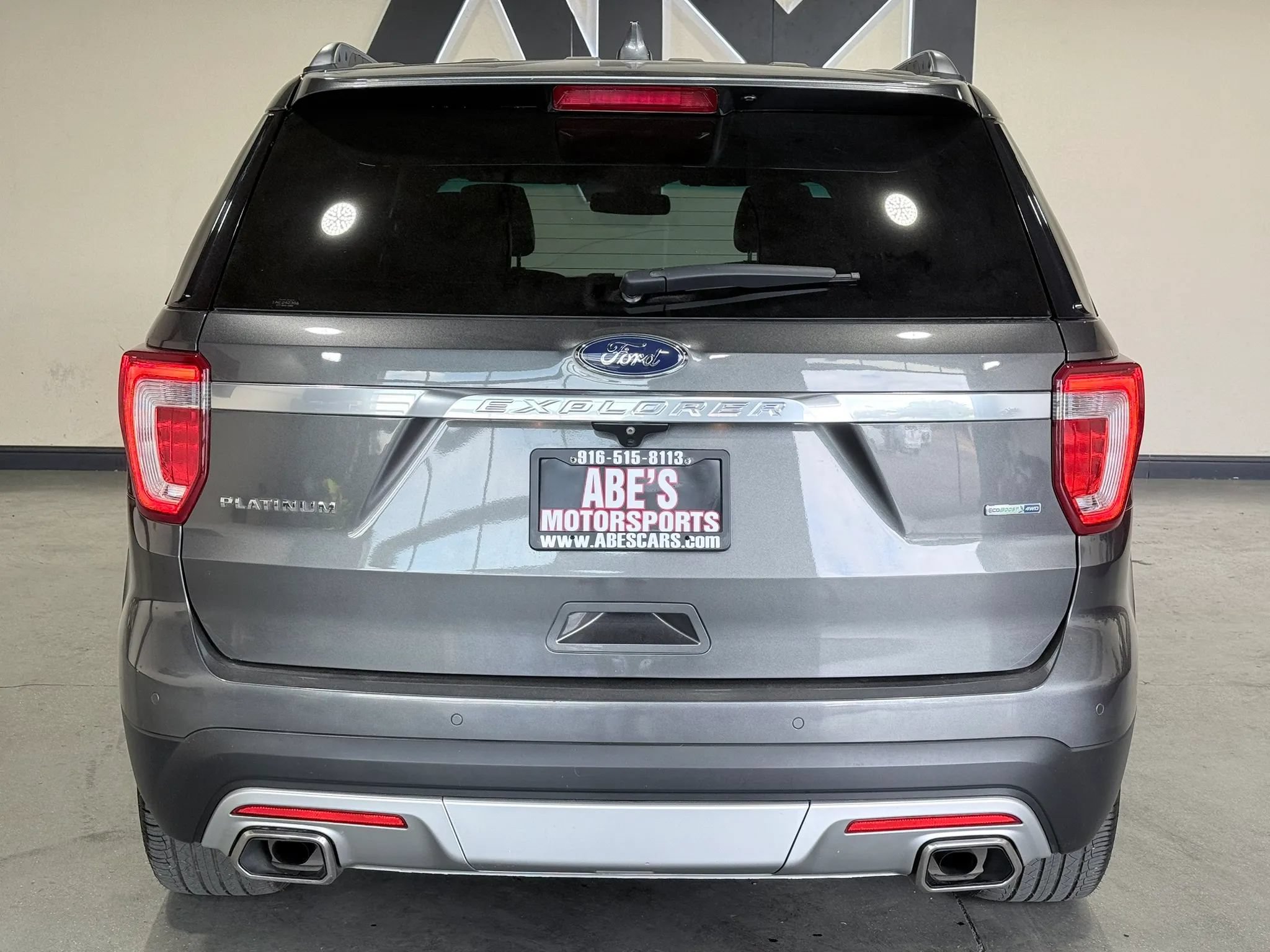 Used 2016 Ford Explorer Platinum AWD/4WD image 5