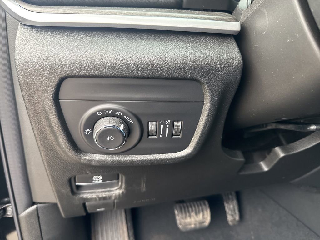 New 2026 Jeep Grand Cherokee Limited image 17