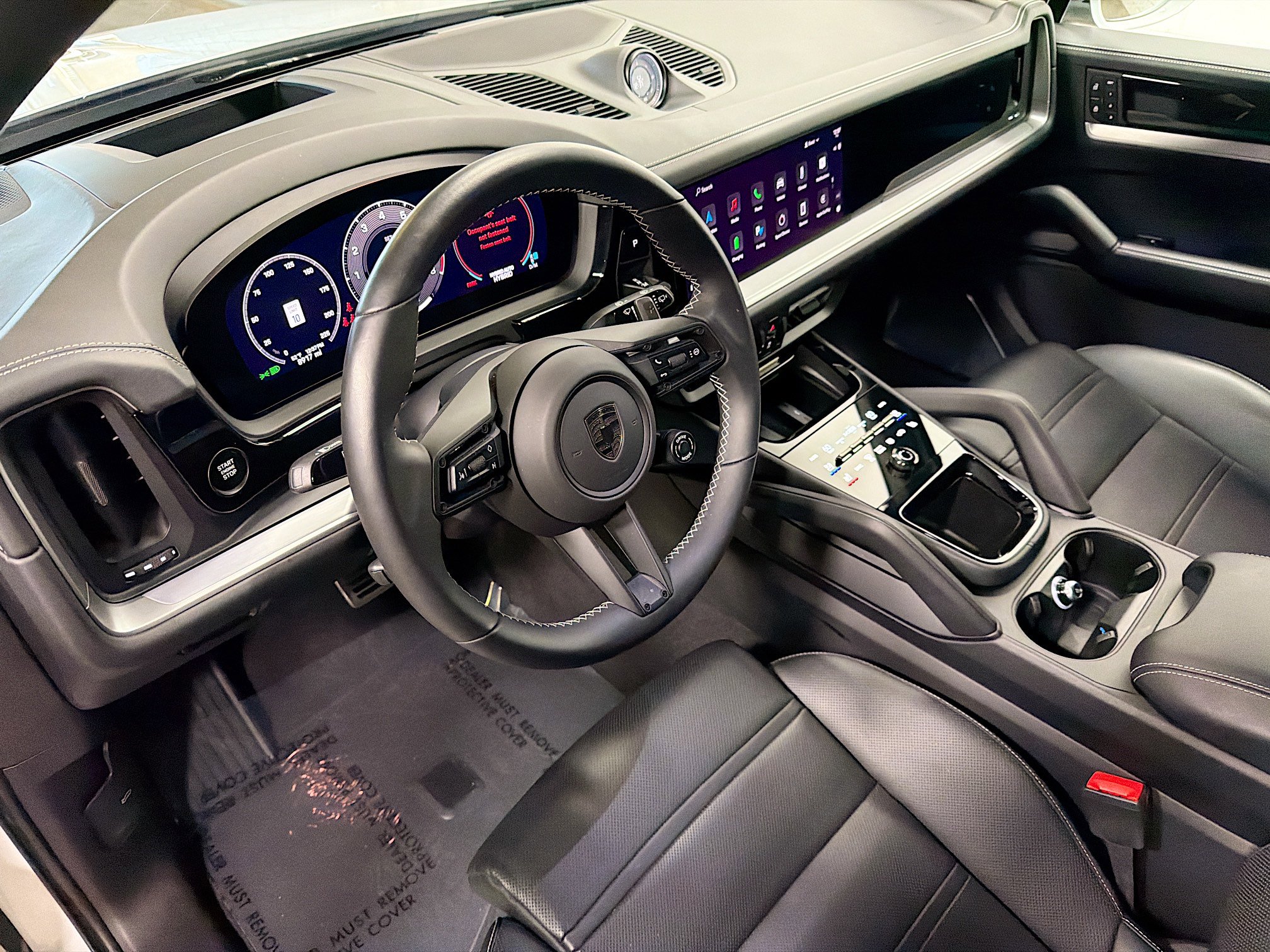 Certified 2025 Porsche Cayenne Turbo image 4