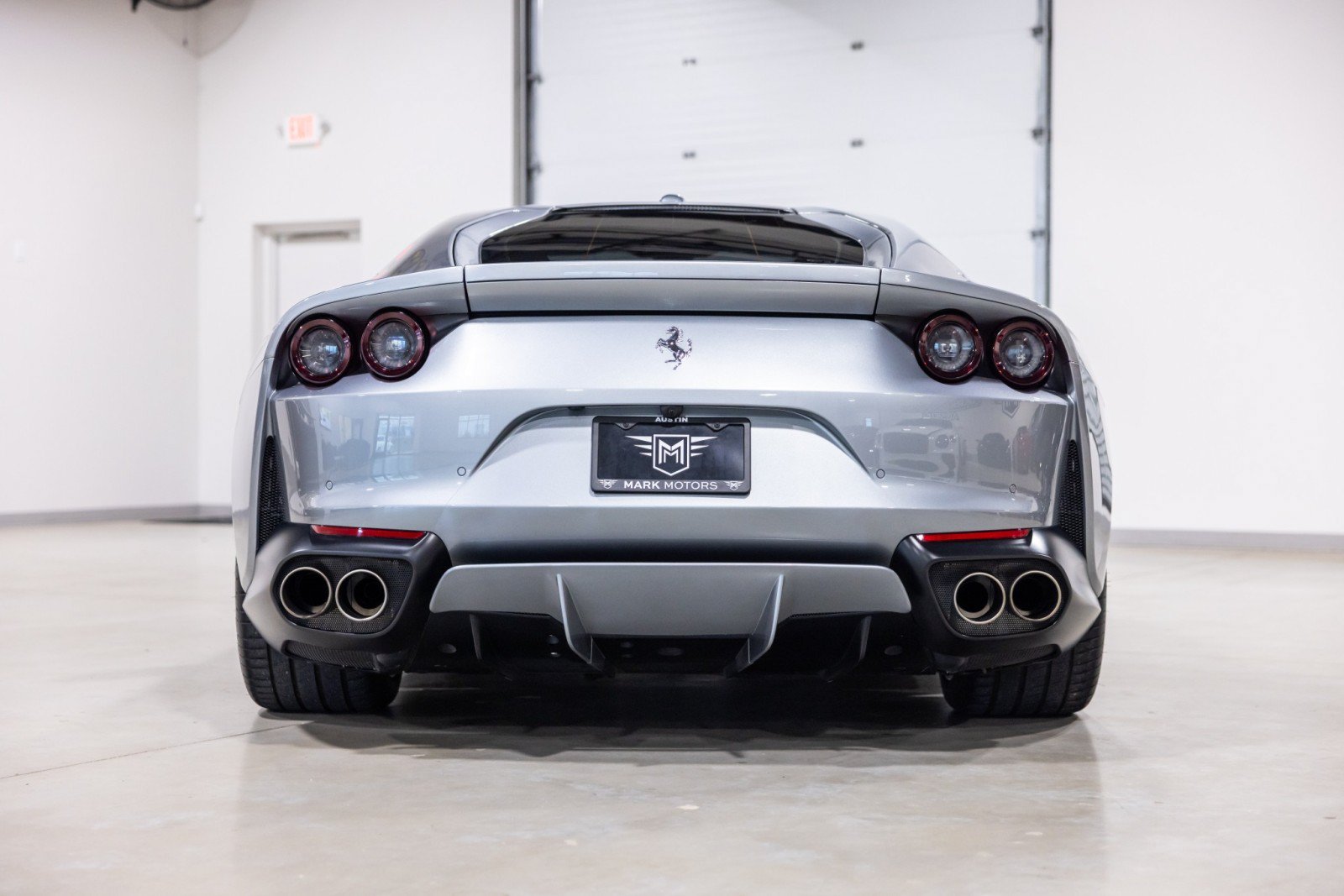 Used 2019 Ferrari 812 Superfast RWD image 5
