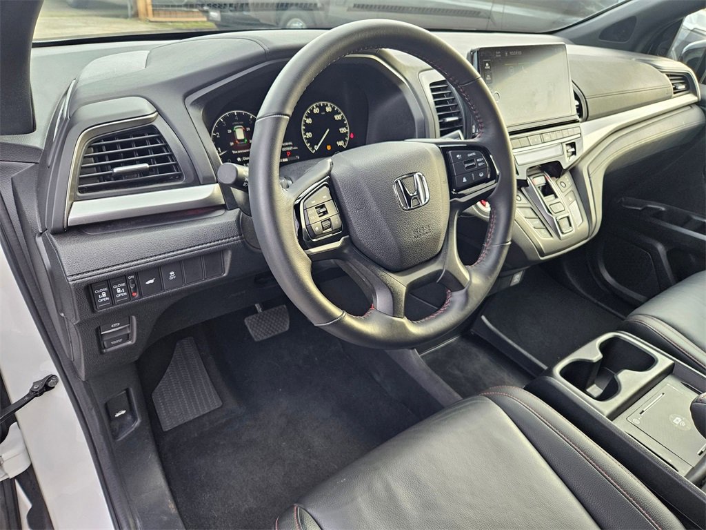 Used 2025 Honda Odyssey Sport-L image 13