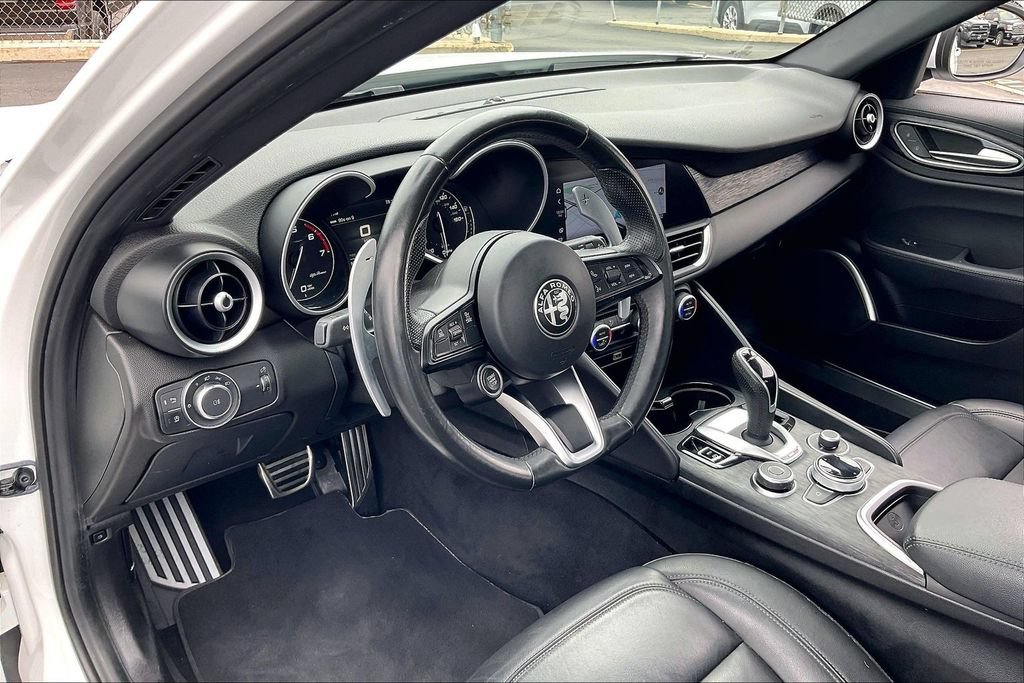 Used 2022 Alfa Romeo Giulia Sprint AWD/4WD image 13