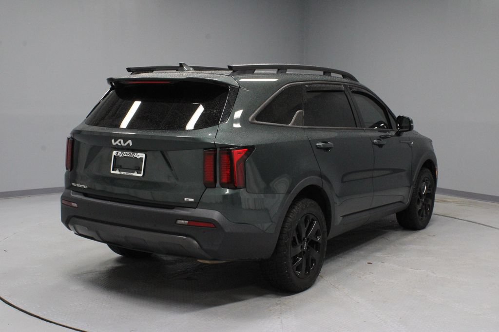 Used 2023 Kia Sorento S w/ Panoramic Sunroof Package AWD/4WD image 10