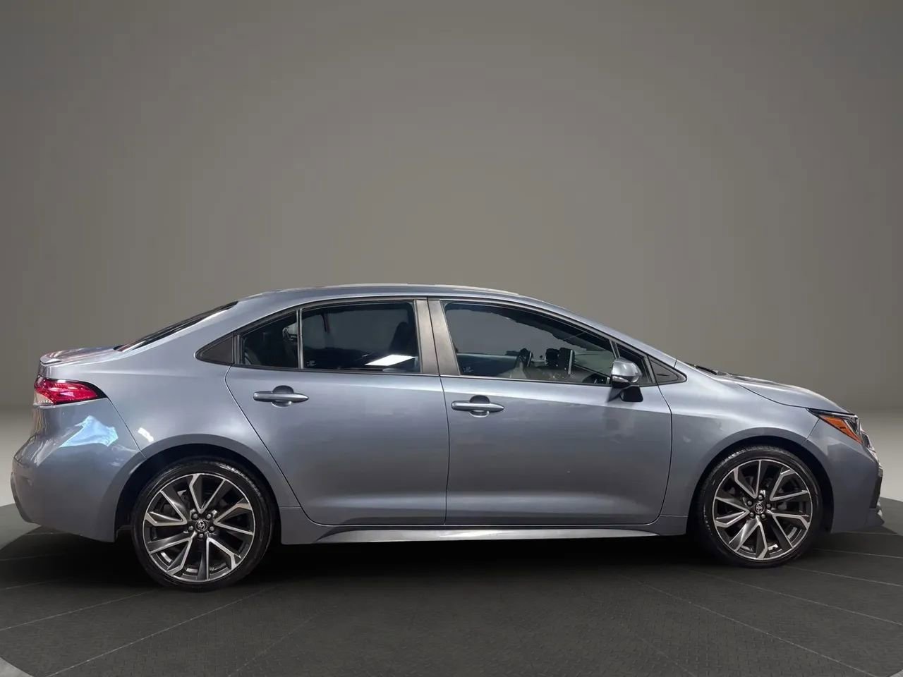 Used 2021 Toyota Corolla SE image 6