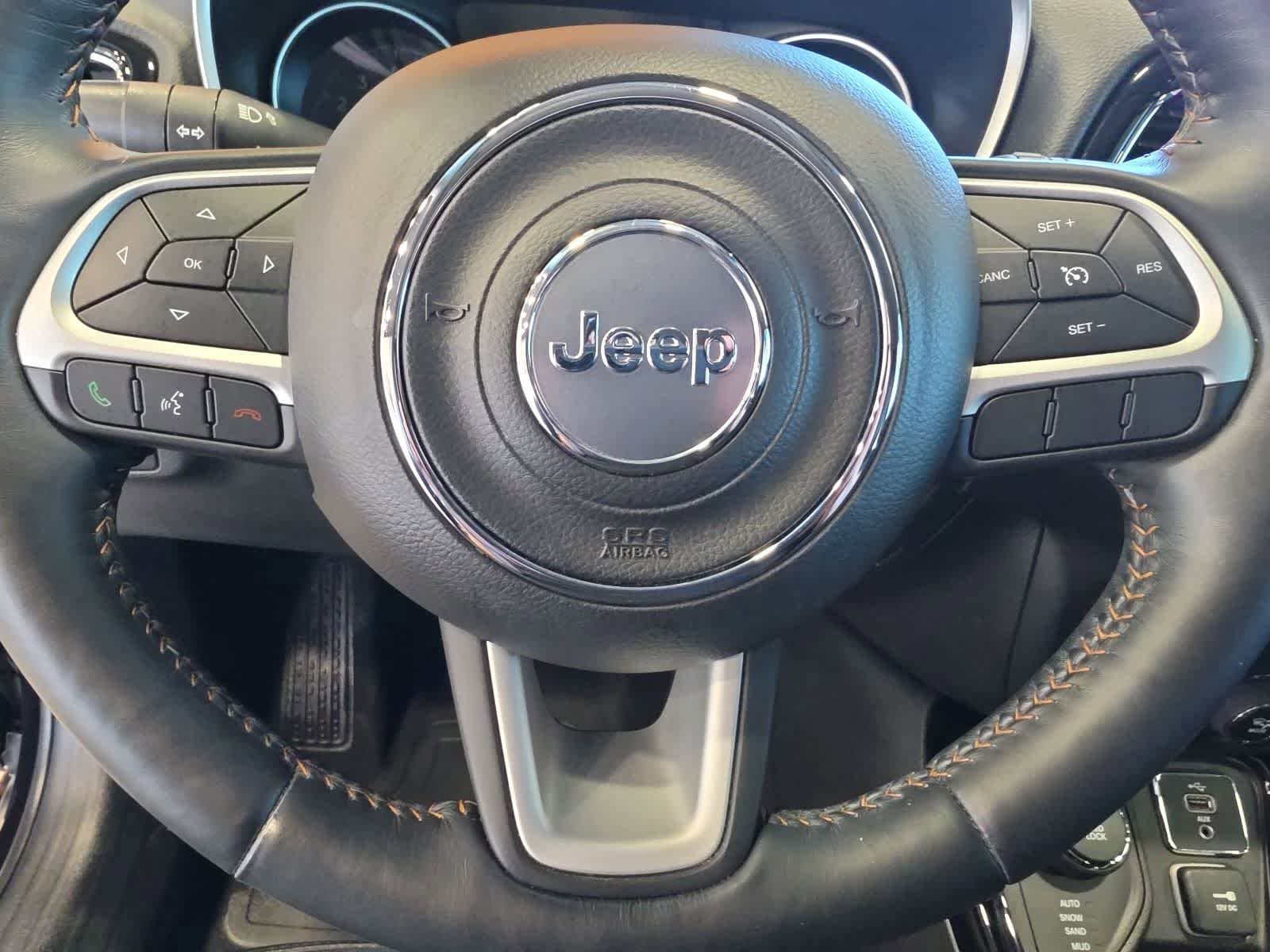 Used 2018 Jeep Compass Limited AWD/4WD image 19