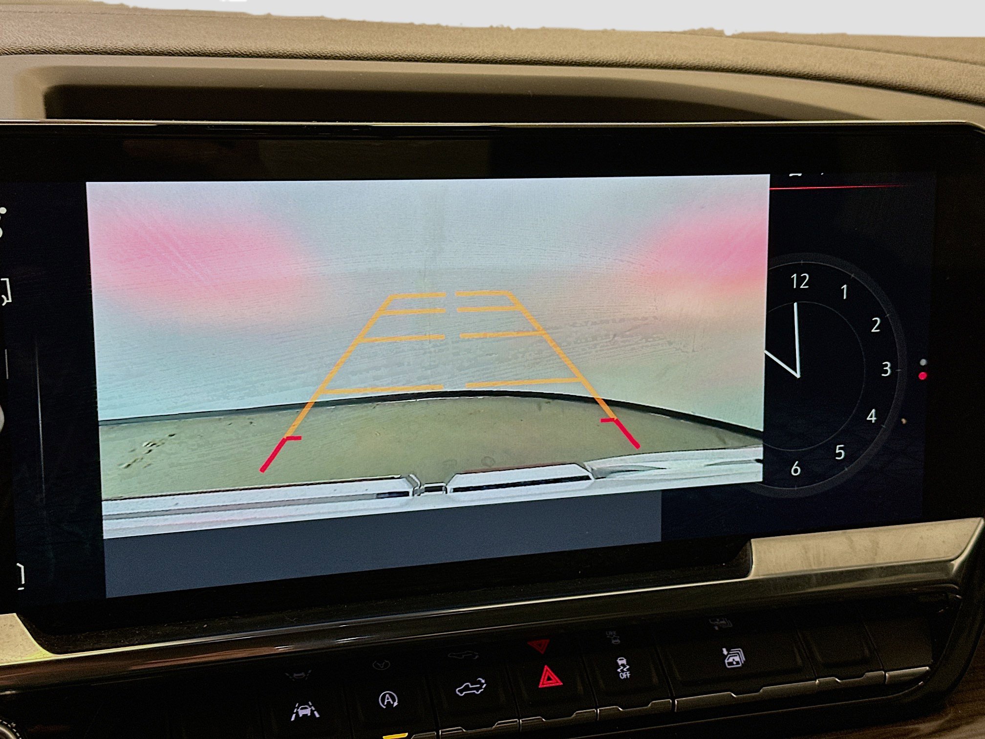 Used 2024 GMC Sierra 1500 Elevation image 23