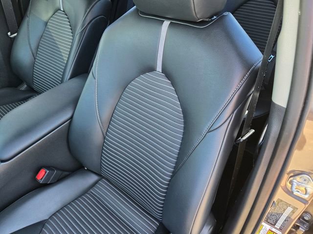 Used 2019 Toyota Camry SE image 15