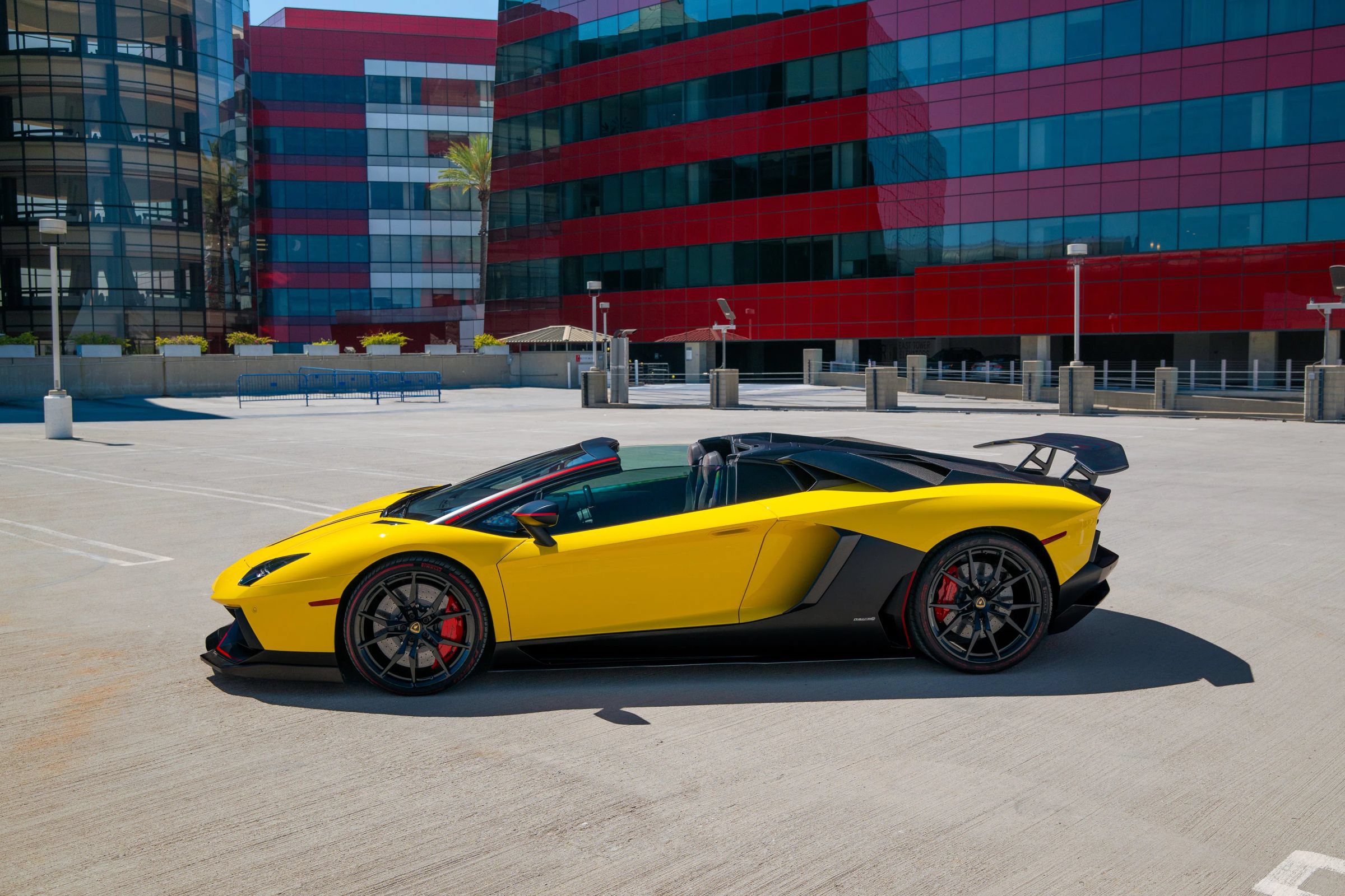 Used 2016 Lamborghini Aventador LP 700-4 AWD/4WD image 6