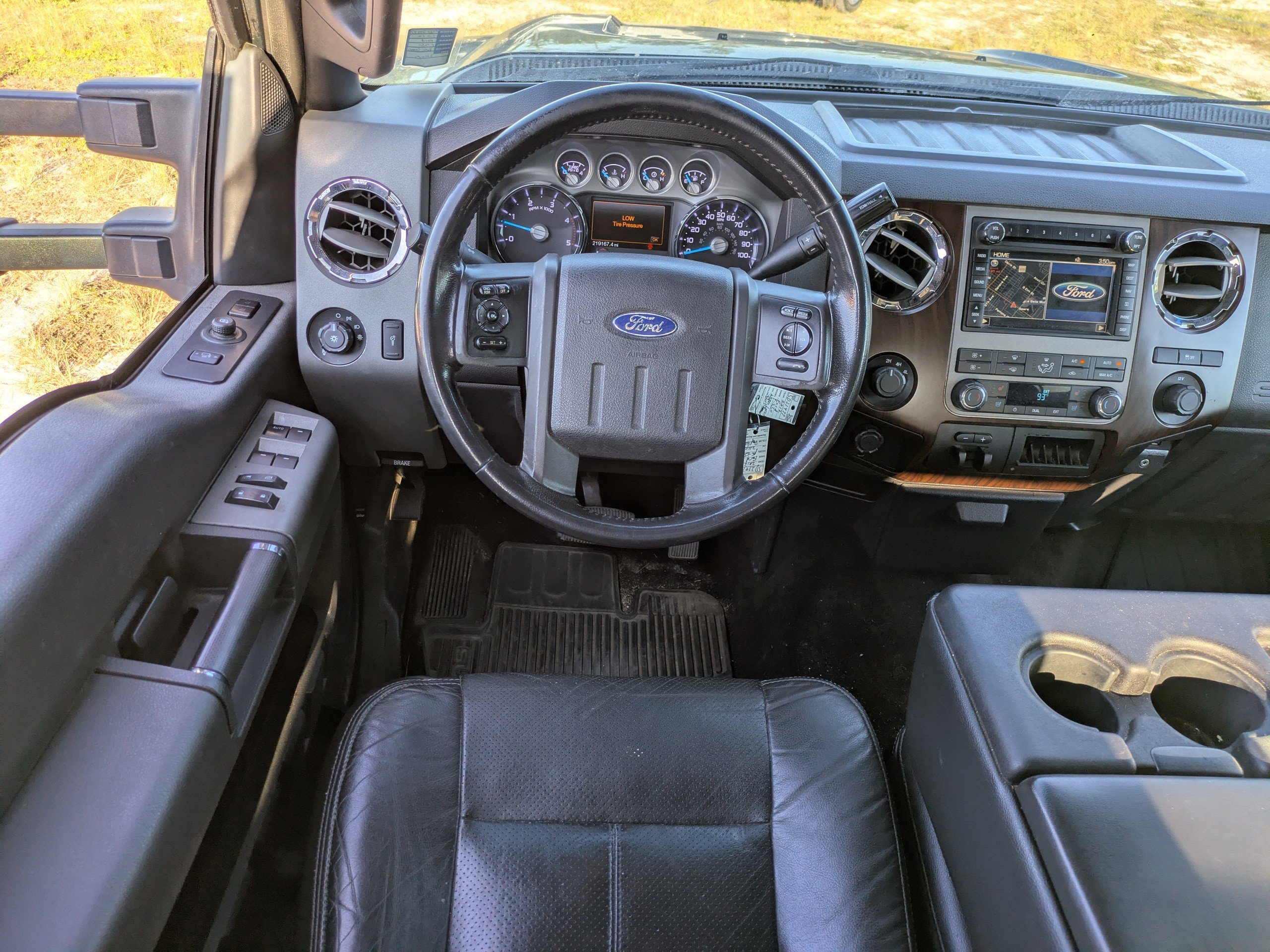 Used 2012 Ford F350 Lariat w/ Lariat Ultimate Pkg AWD/4WD image 15