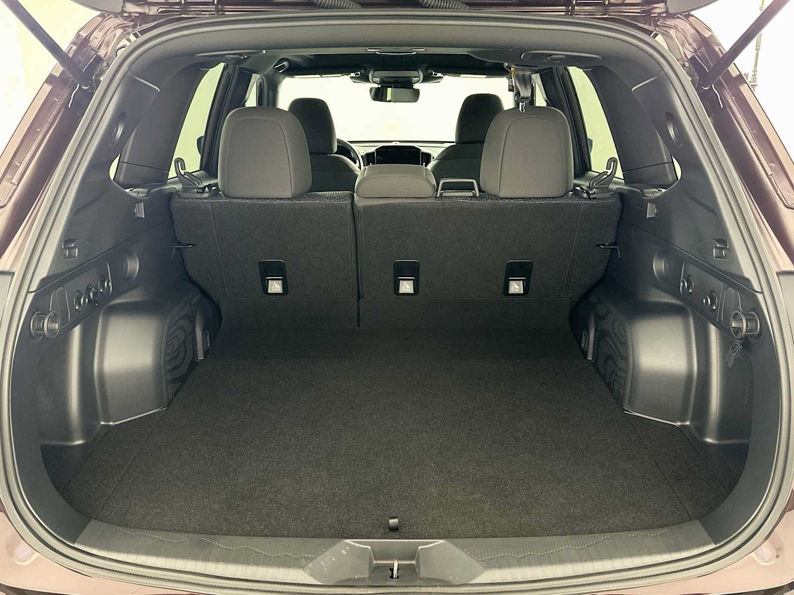 Certified 2026 Subaru Forester Premium w/ Base/Premium Plus Package AWD/4WD image 24