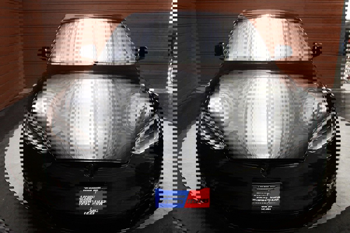 Used 2020 Tesla Model S Performance image 2