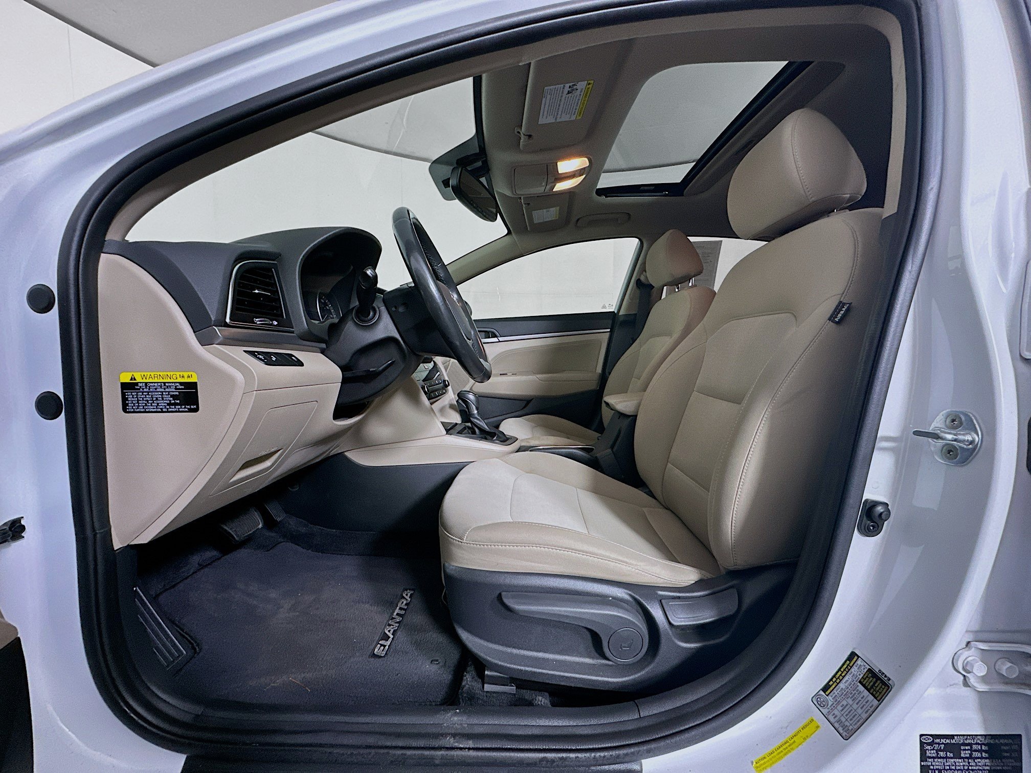 Used 2018 Hyundai Elantra Value Edition FWD image 13
