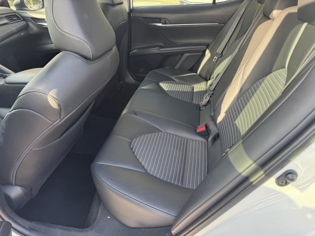 Used 2023 Toyota Camry SE image 14
