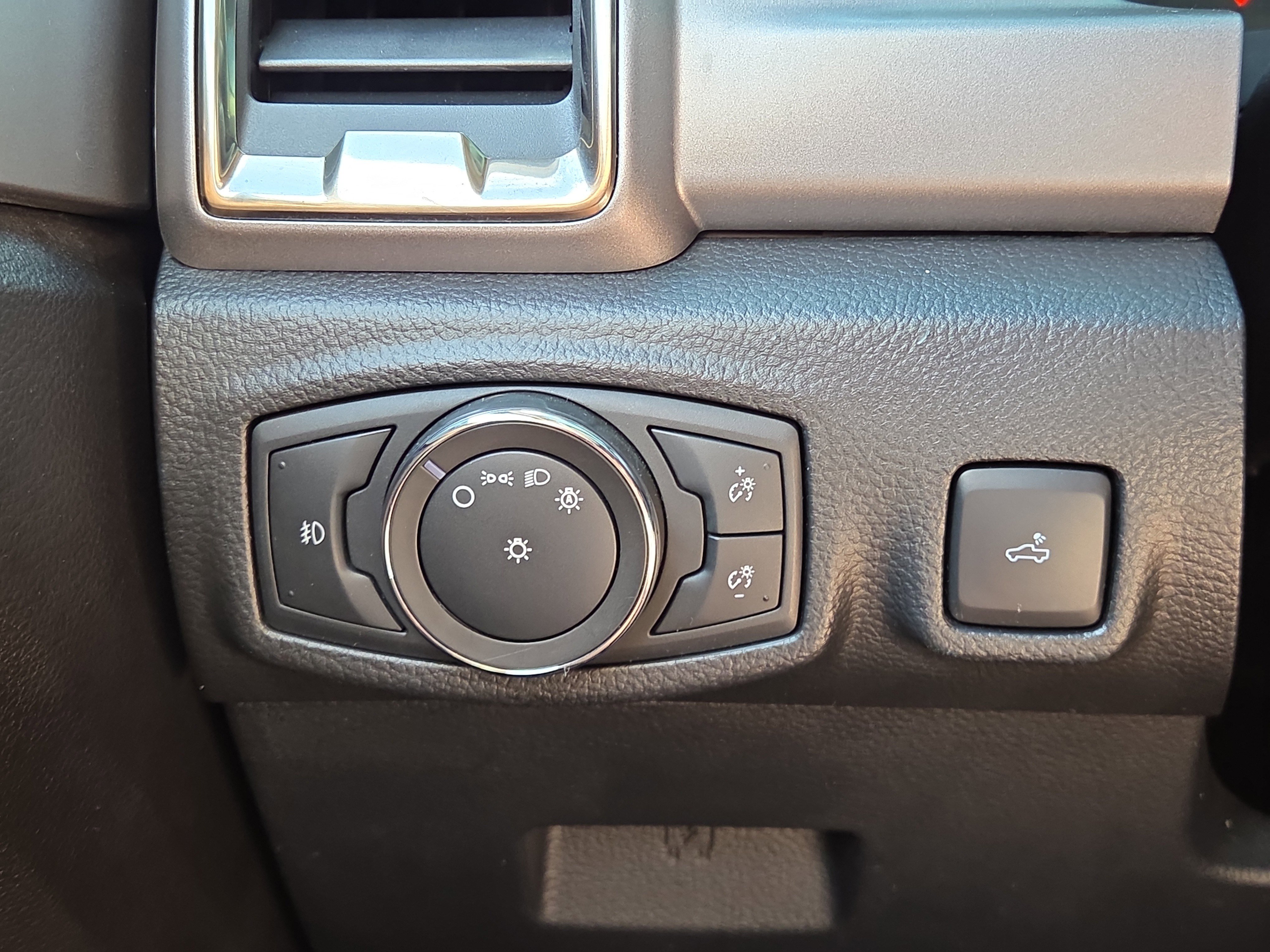 Used 2021 Ford Ranger XLT w/ Equipment Group 301A Mid image 26