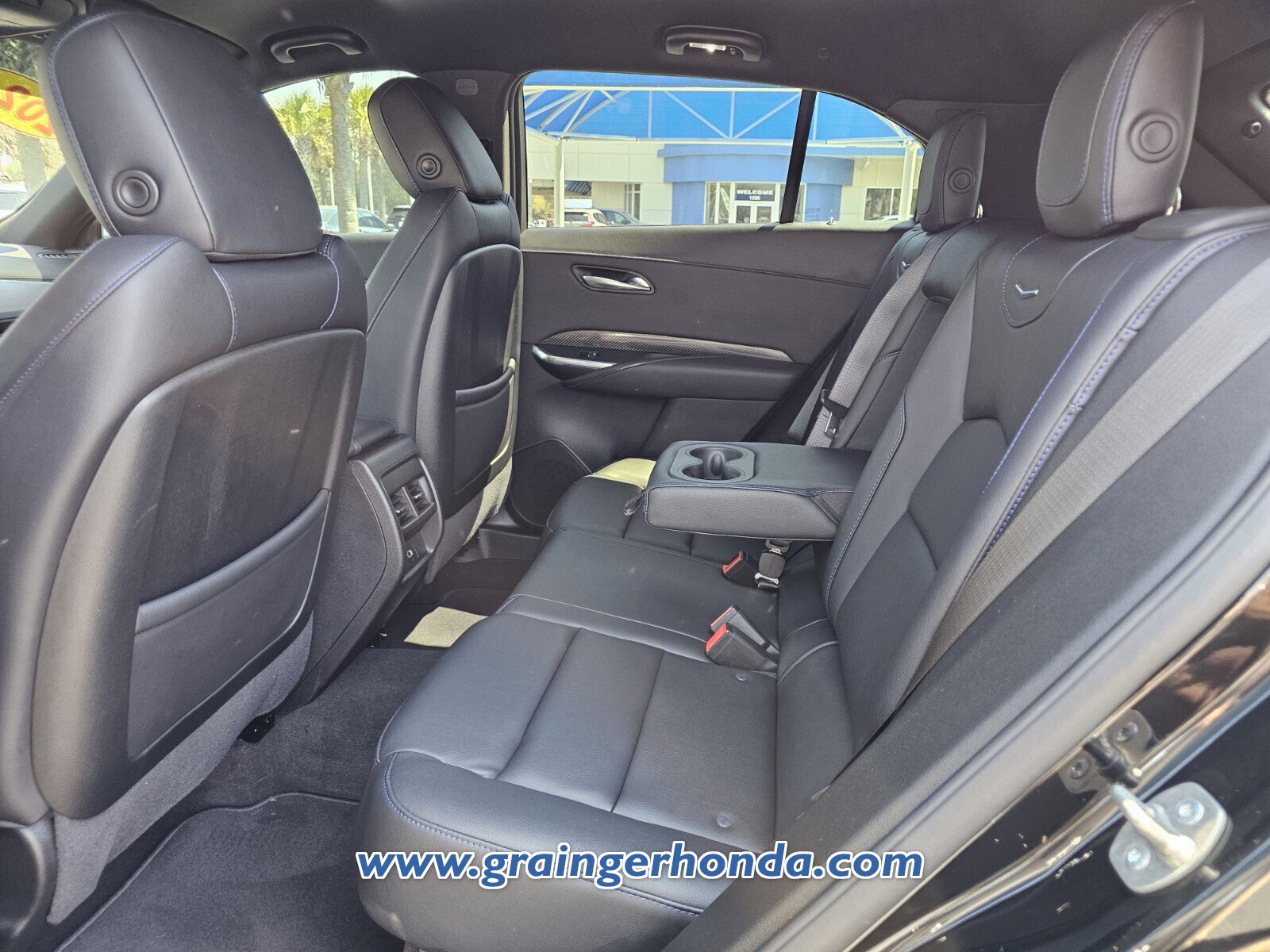 Used 2024 Cadillac XT4 Sport image 11