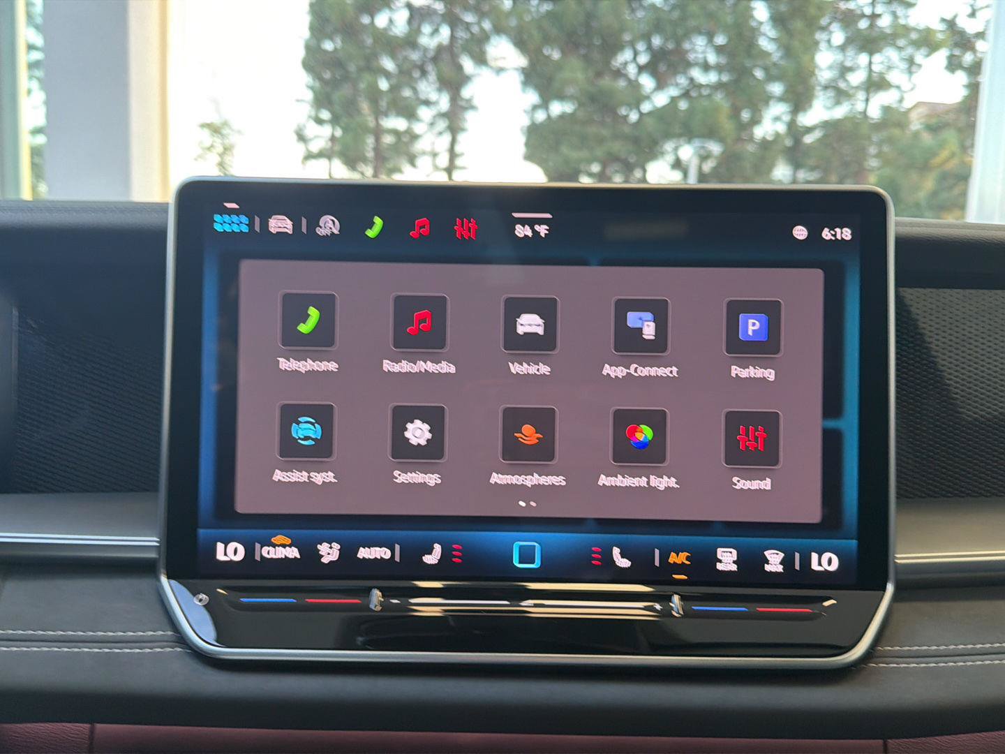 Certified 2026 Volkswagen Tiguan SE w/ Panoramic Sunroof Package FWD image 19