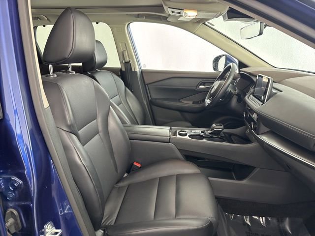 Used 2023 Nissan Rogue SV w/ SV Premium B Package image 25