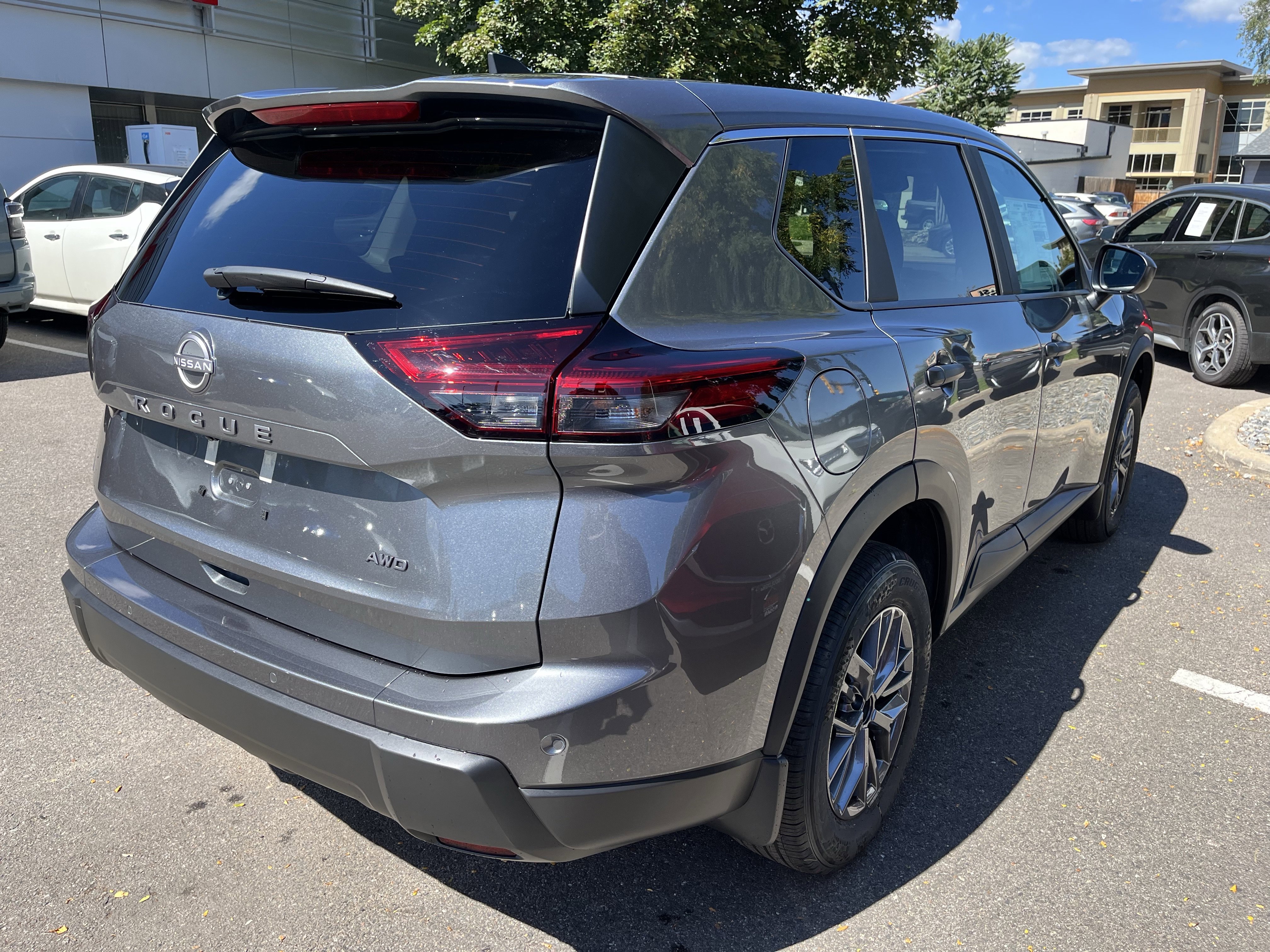 New 2026 Nissan Rogue S image 8