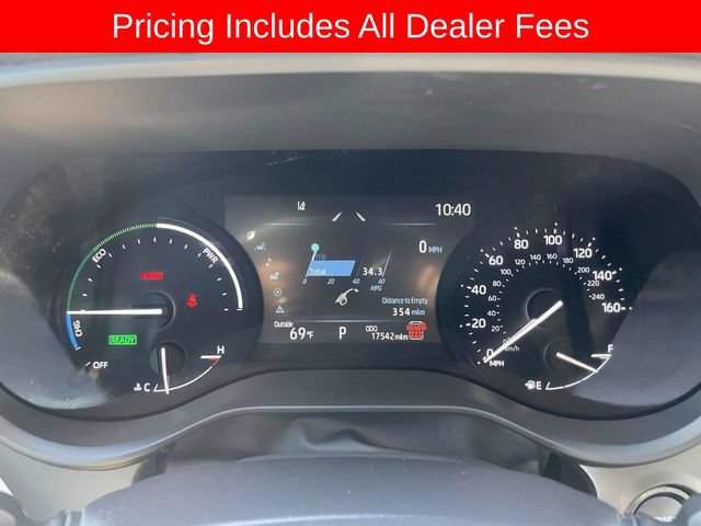 Used 2025 Toyota Sienna XLE FWD image 24